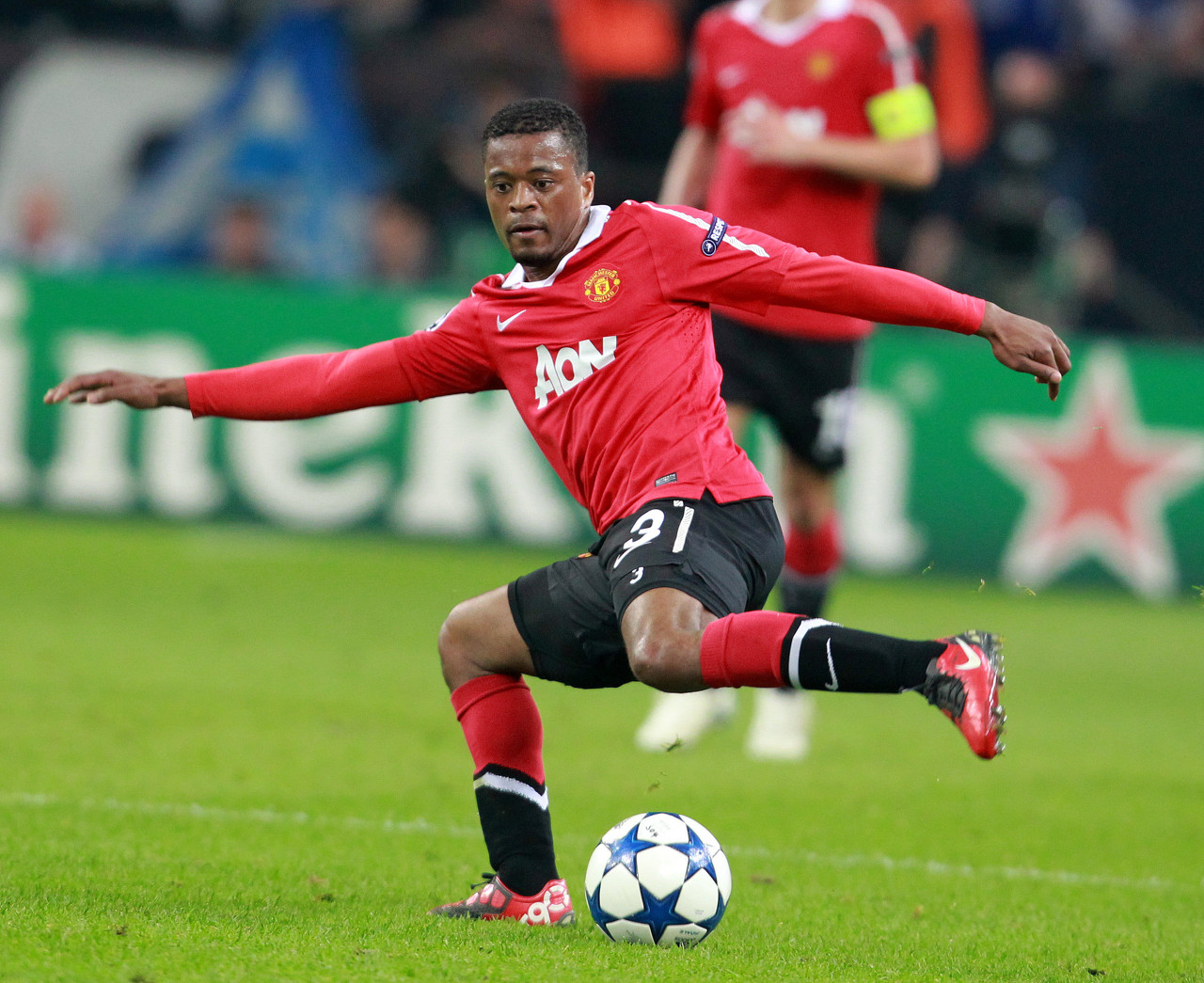 他的个人能 他的个人能