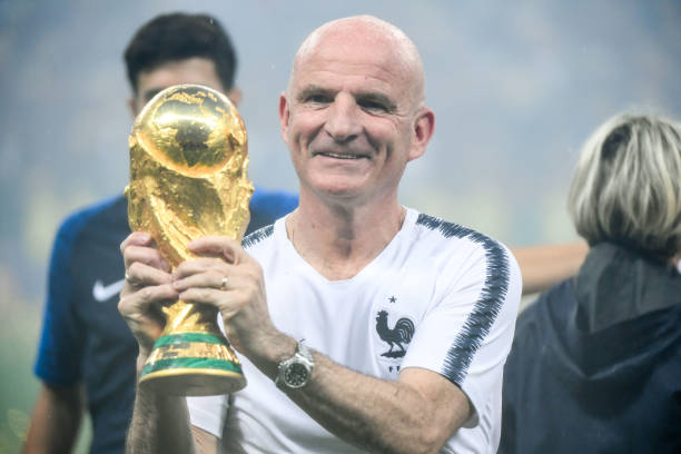 及对帕尔梅 及对帕尔梅