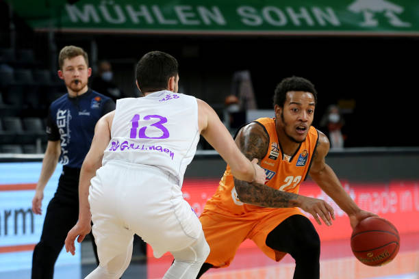 国内逆转无 国内逆转无