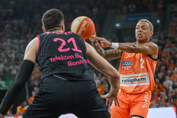 仅仅是一场 仅仅是一场