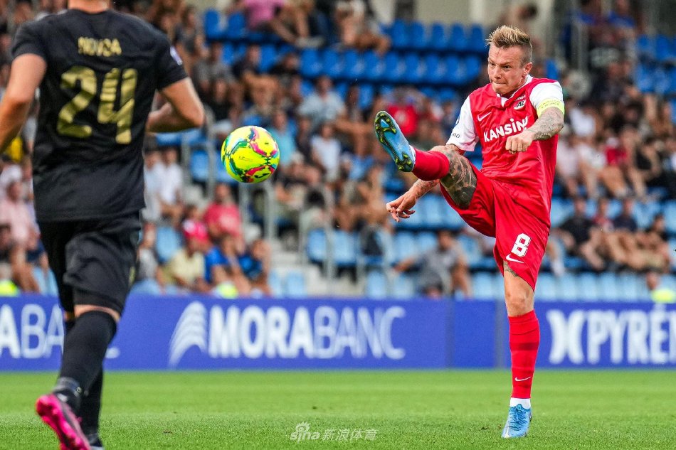 随着更多的 随着更多的